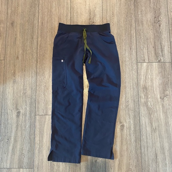 Figs kade cargo scrub pants - Picture 1 of 2